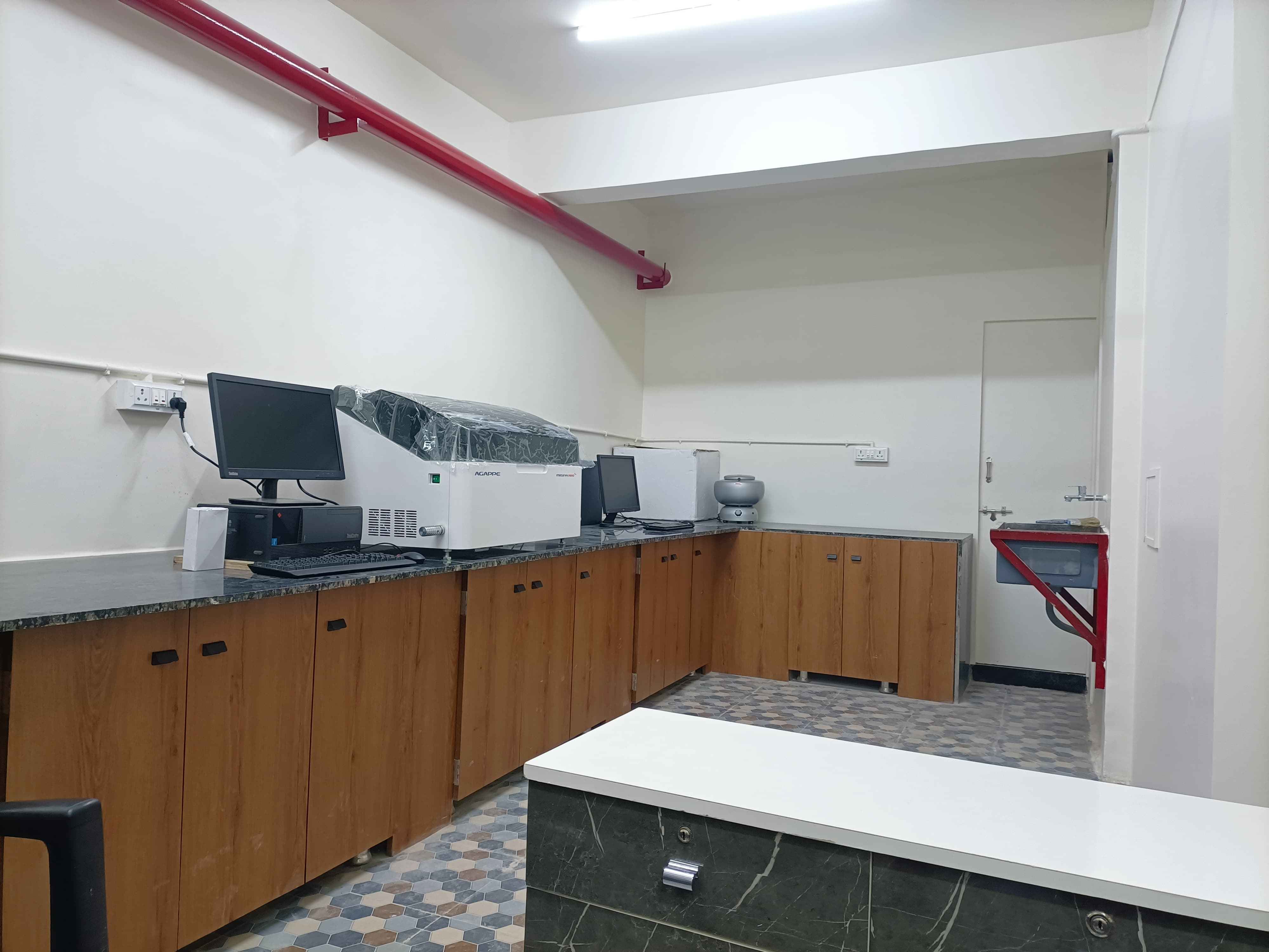 VALIYA PATHOLOGY LABORATORY Images/Photos, Near rupani circle, Bhavnagar