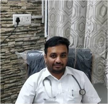 Dr. Aanand Yannawar in Pune