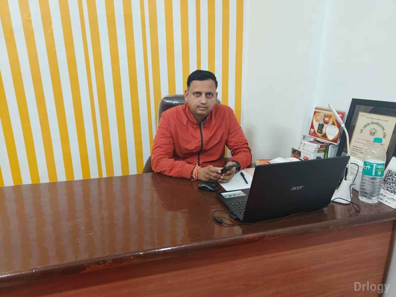 Dr. Abhishek Saxena