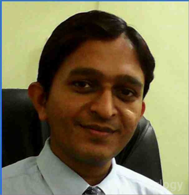 Dr. Akhil Chaudhri in Nashik