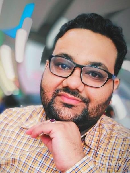 Dr. Akhil Dhanda
