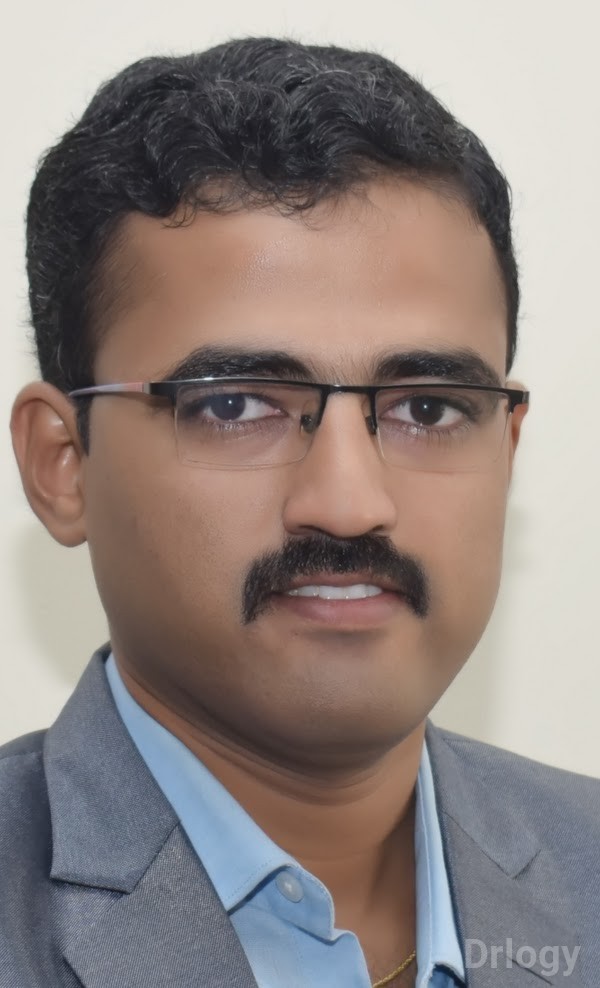 Dr. Amol Sevekari in Kolhapur