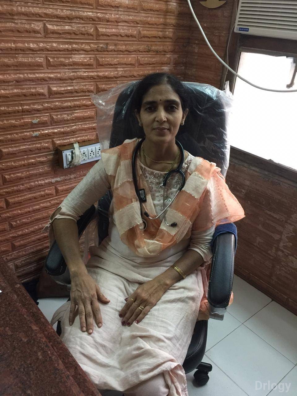 Dr. Bina Gohil in Surat