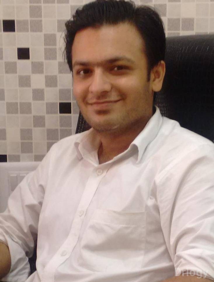 Dr. Binyas Jain