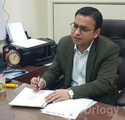 Dr. Deepak Kumar Sharma in Agra