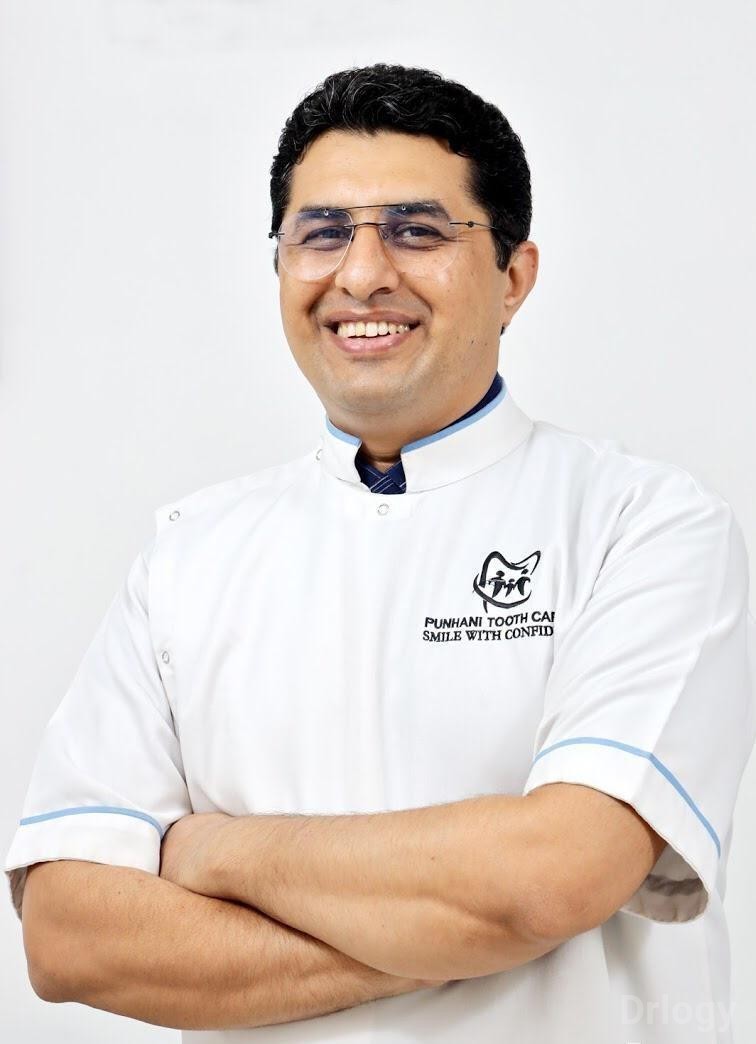 Dr. Deepak Punhani in New Delhi