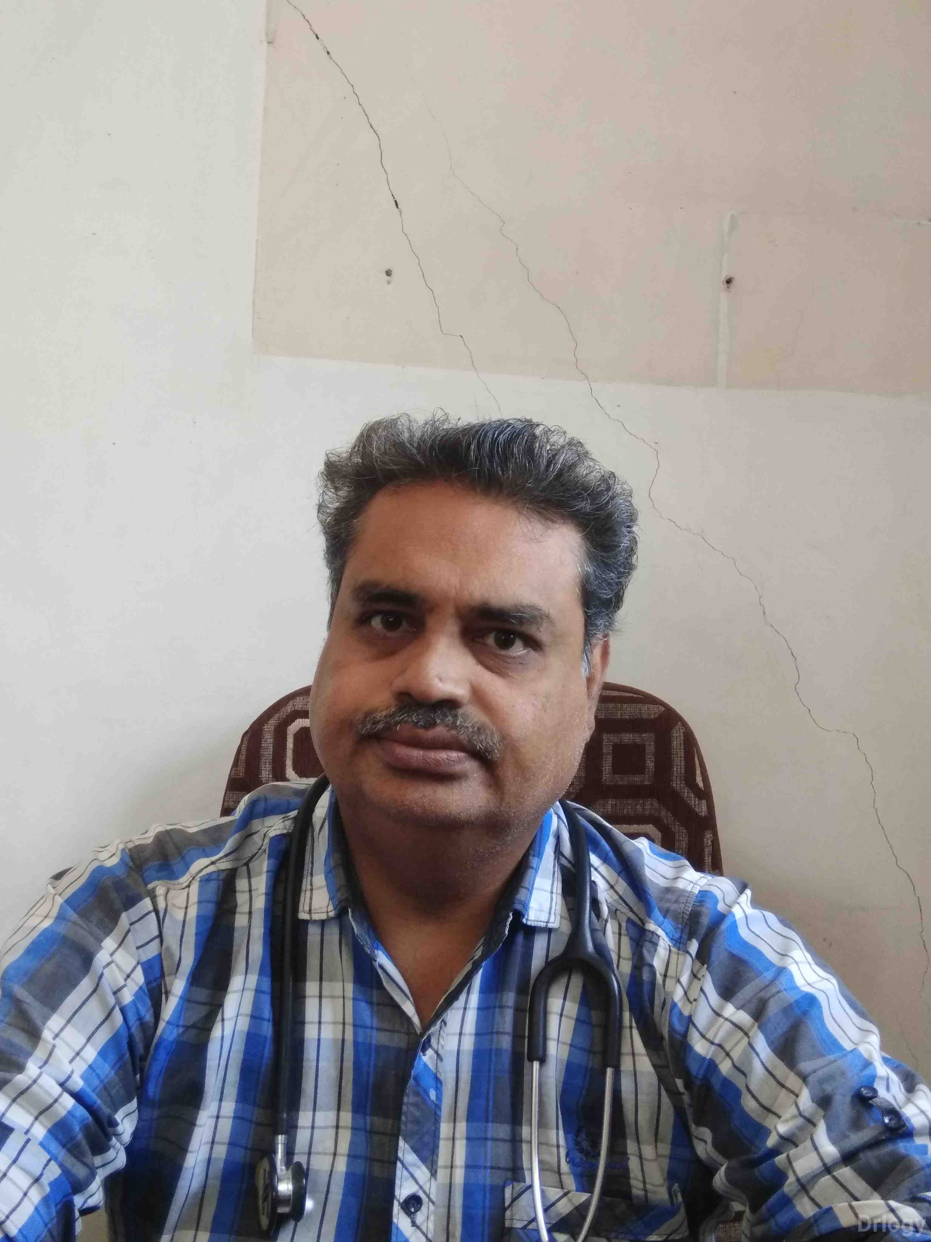 Dr. Deven kothari