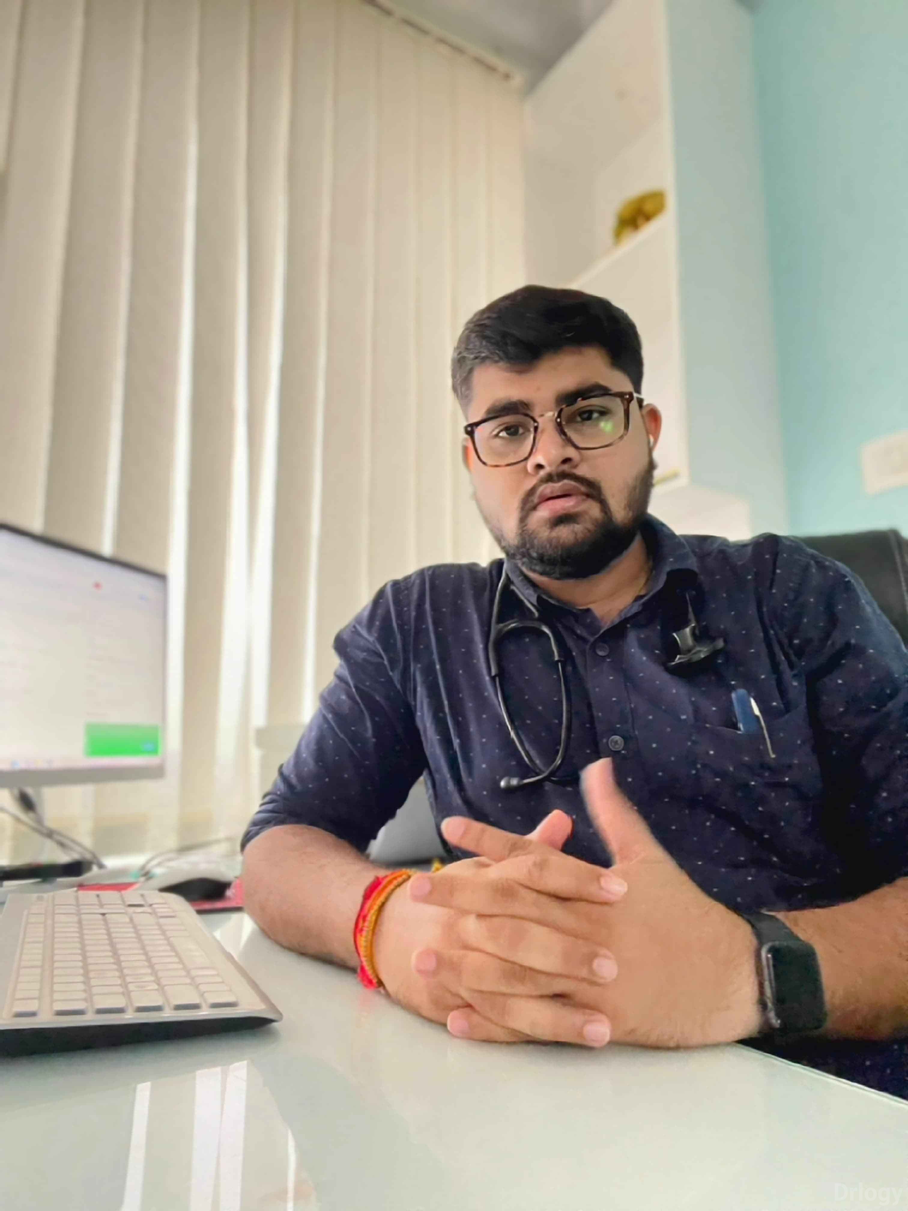 Dr. Dhruvil in Vadodara