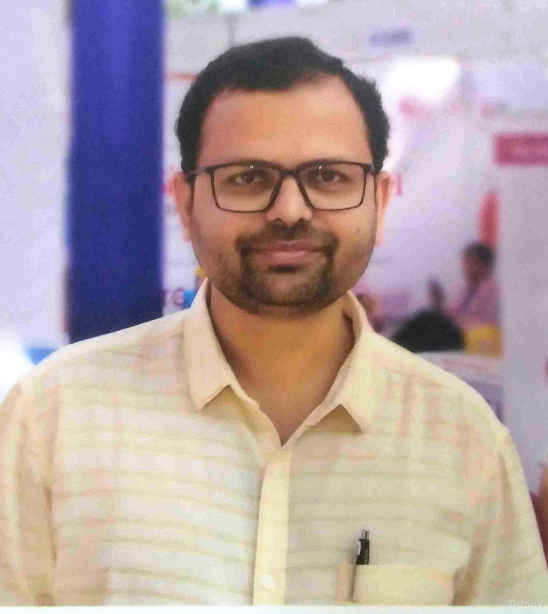 Dr. Dignesh kundariya in Surat