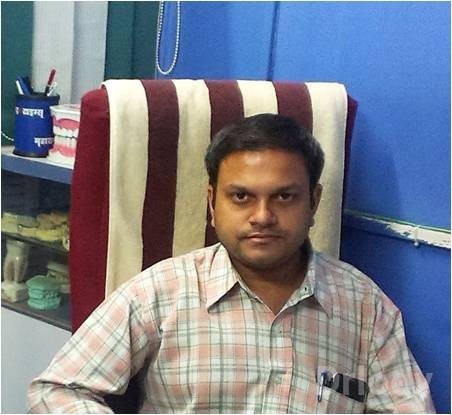 Dr. Dinesh Dhole in Nashik
