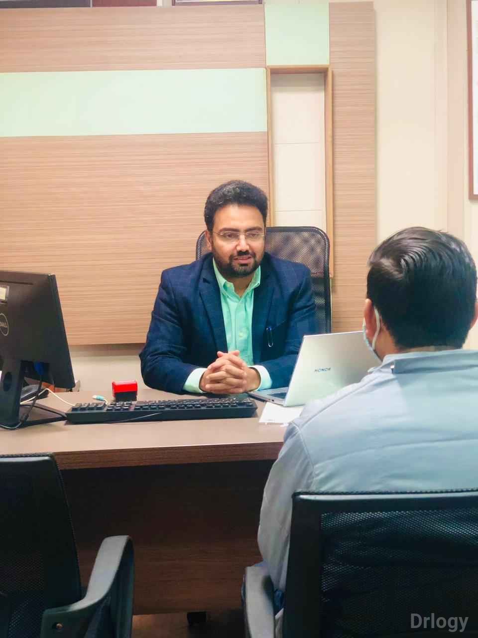 Dr. Eshaan Kaushik Dr. Eshaan Kaushik