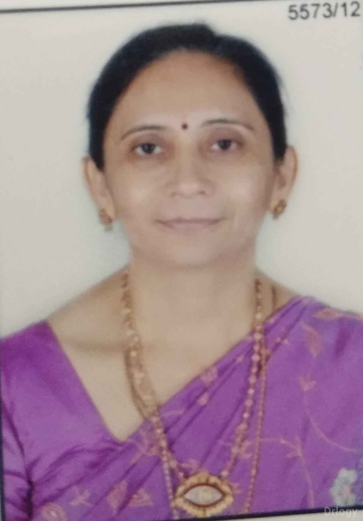 Dr. Geeta rokad in Rajkot