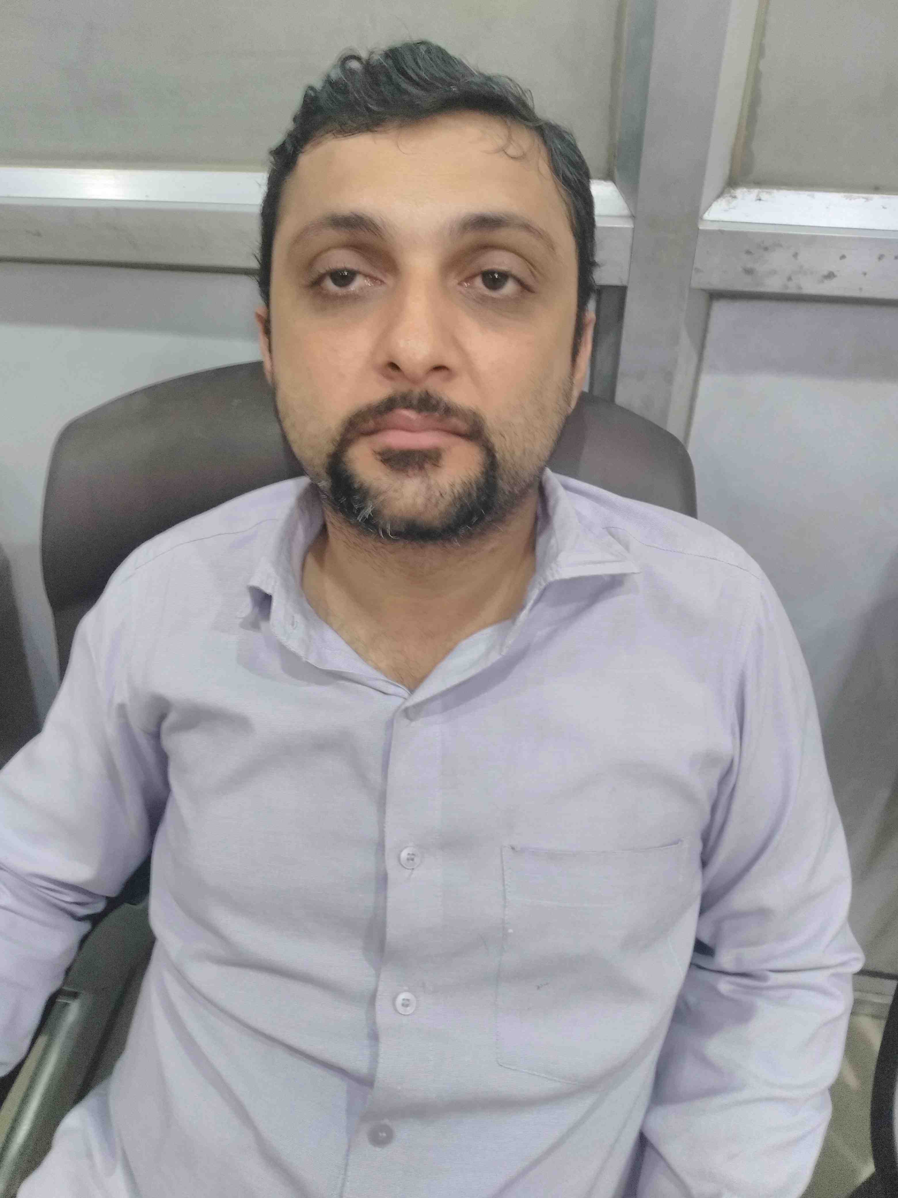 Dr. Hardik jobanputra in Rajkot
