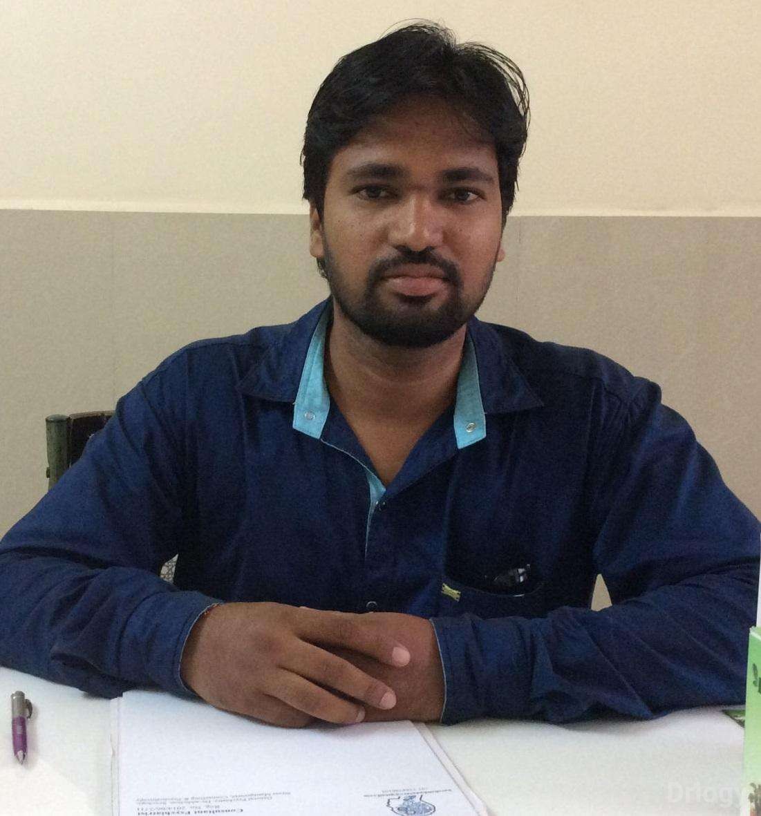 Dr. Harshal Thadasare in Solapur