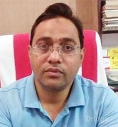 Dr. Hilal Ashraf in Kanpur