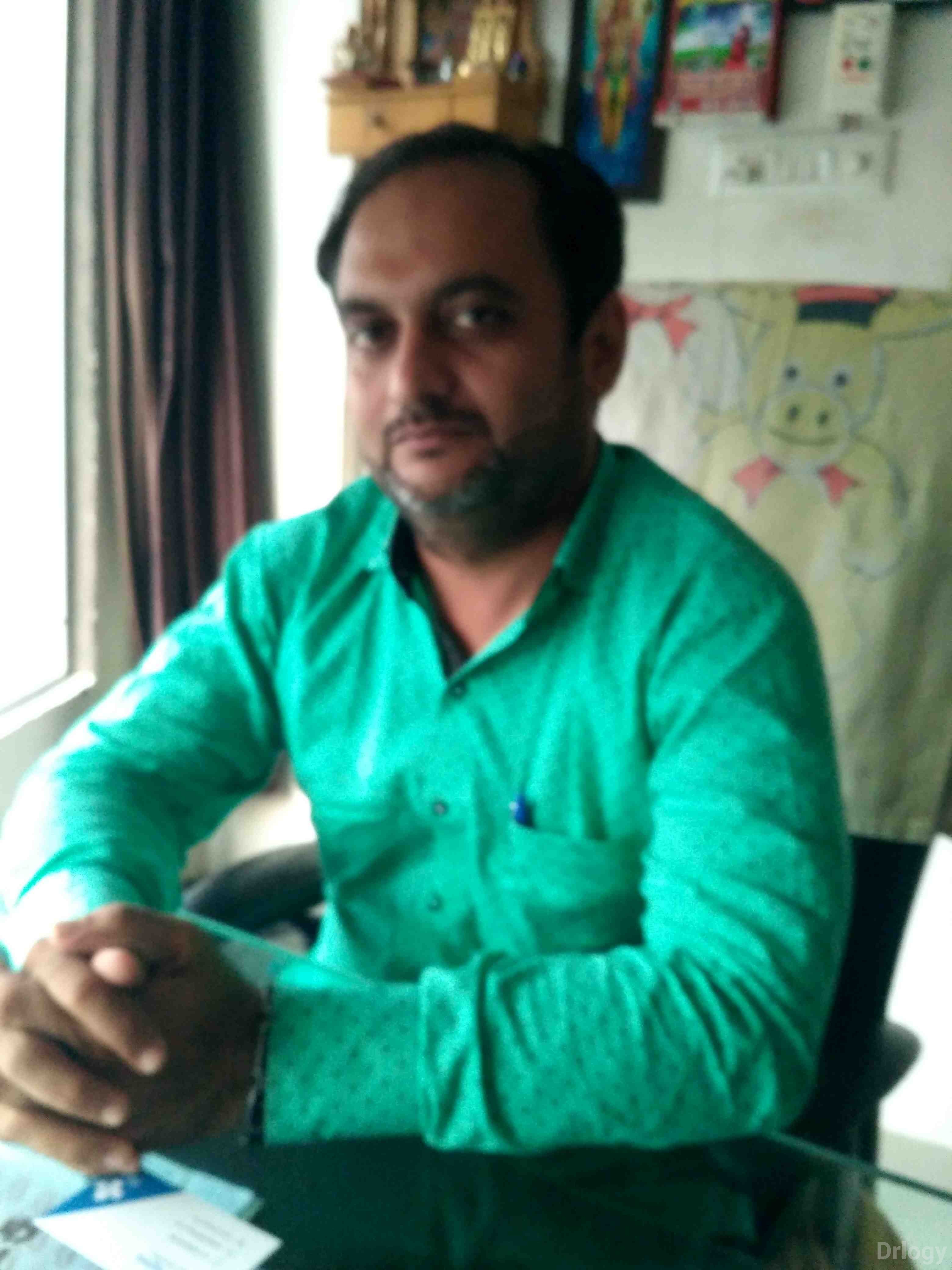 Dr. Hitesh Patel in Surat Dr. Hitesh Patel in Surat