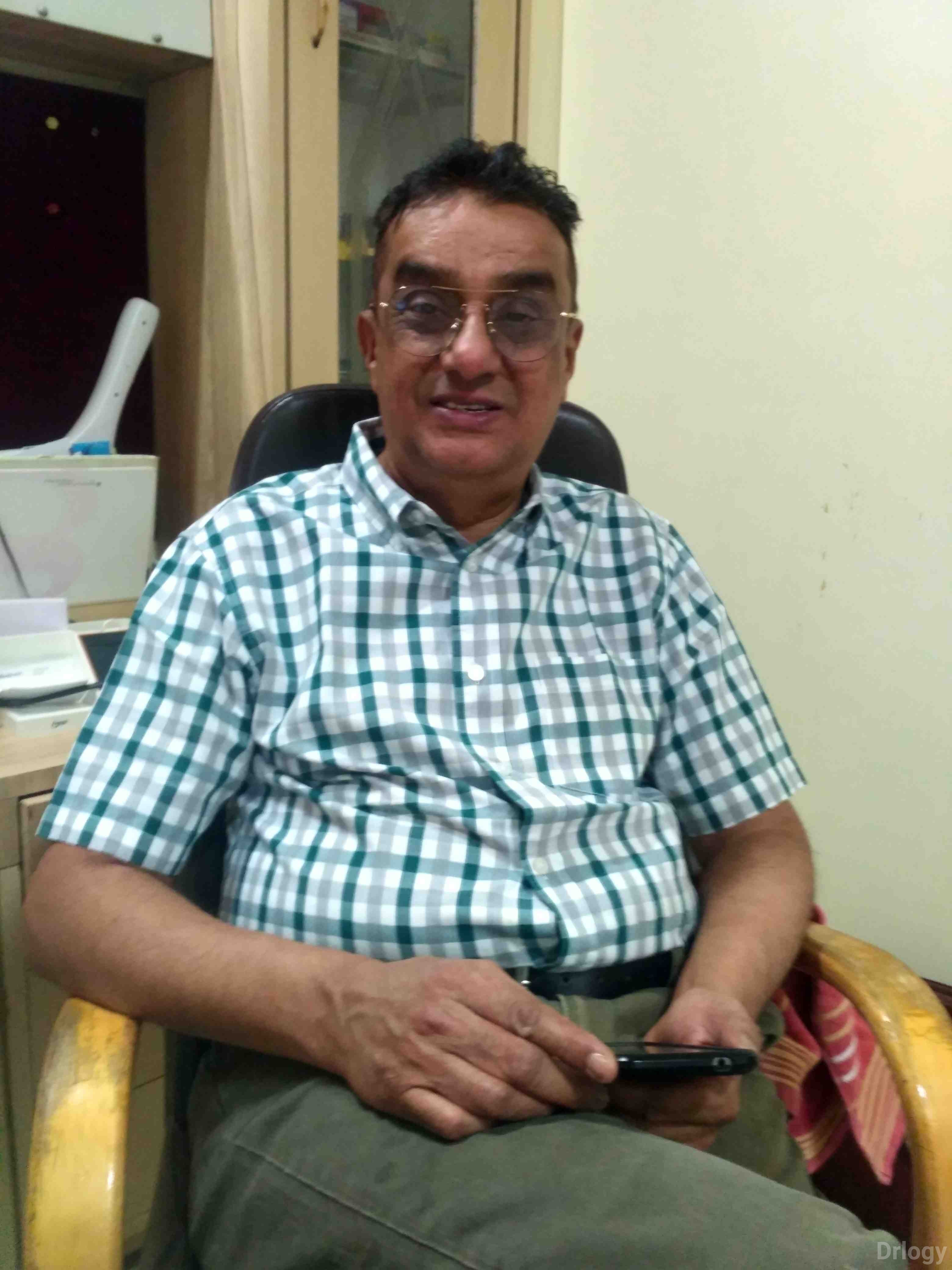Dr. Hitesh Shah in Surat