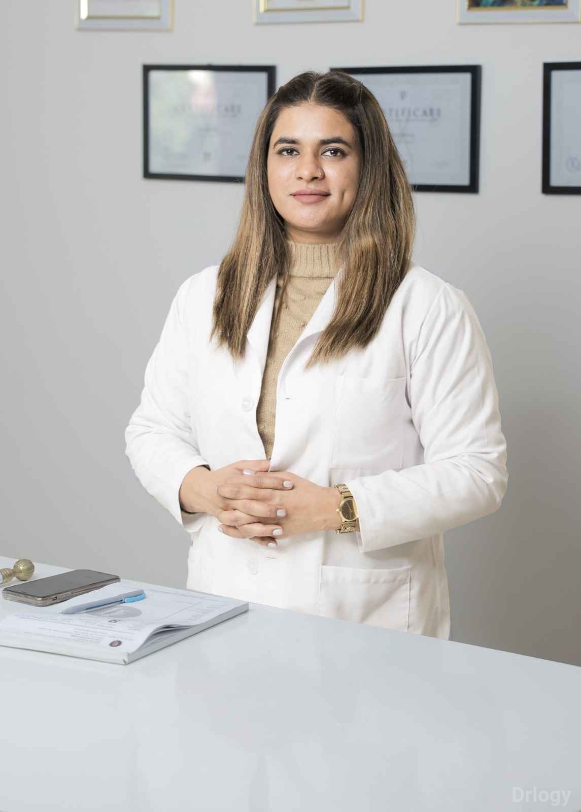 Dr. ISHAA JUNEJAA