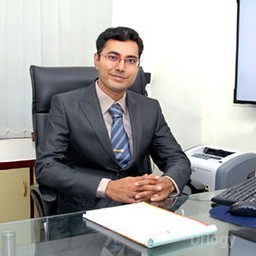 Dr. Jaimeen Jesalpura in Vadodara