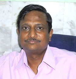 Dr. Karun Khare in Lucknow