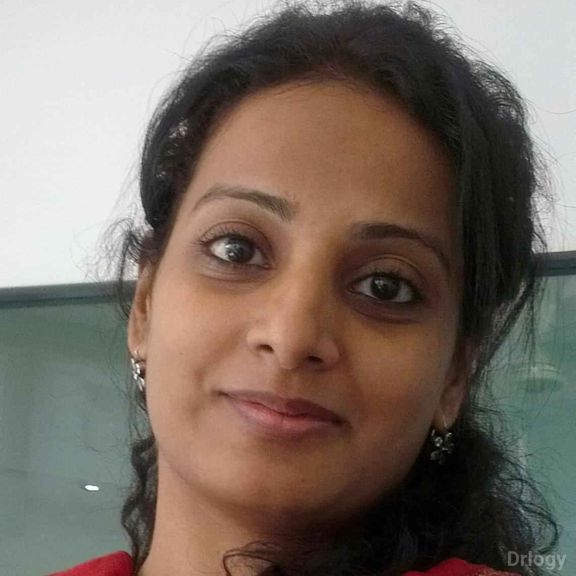 Dr. Lata Ghanshamnani in Thane