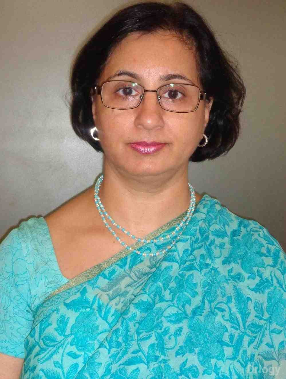 Dr. Madhu Ahuja in New Delhi