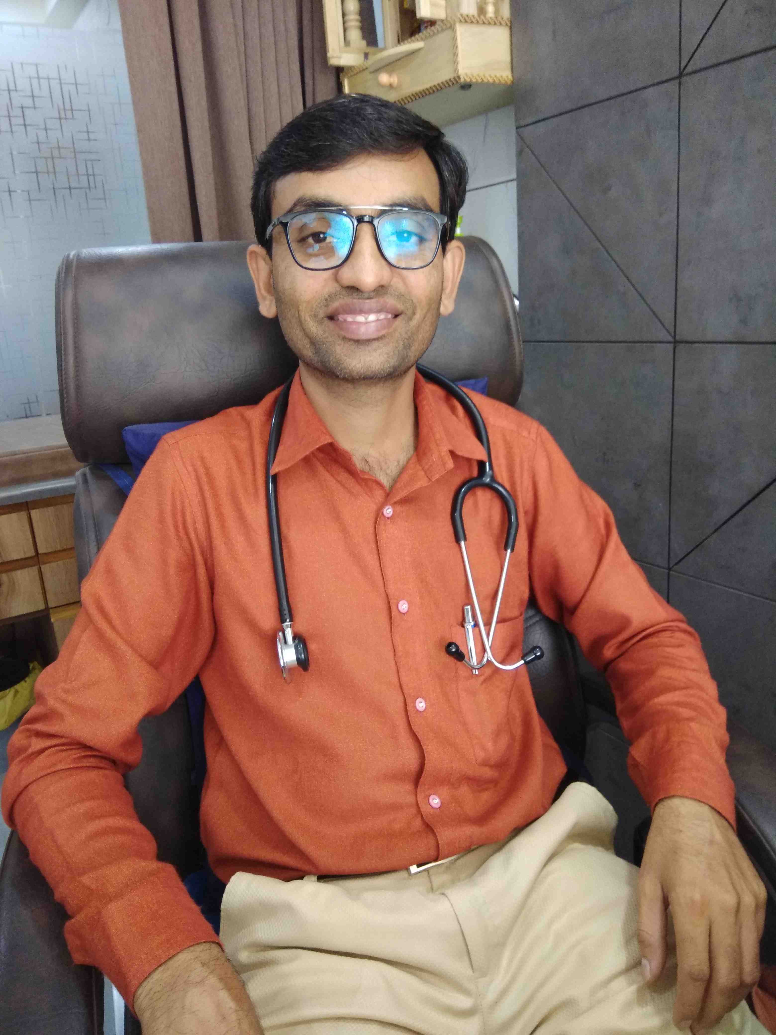 Dr. Mahesh kamani in Rajkot