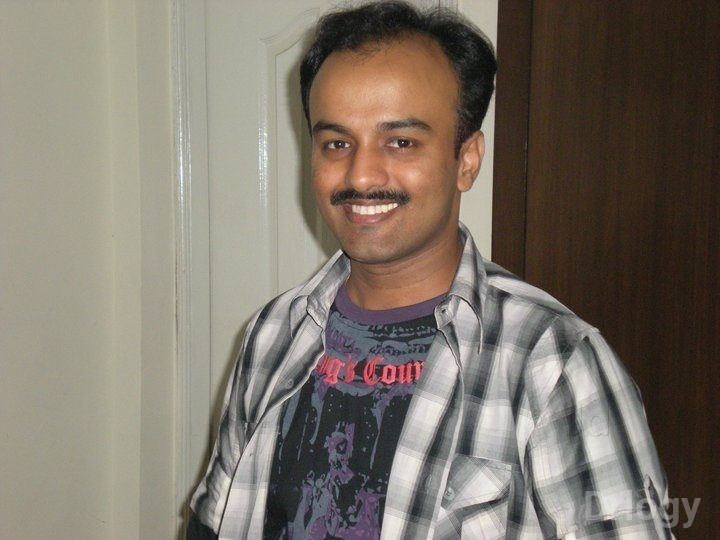 Dr. Maneesh Tripathi