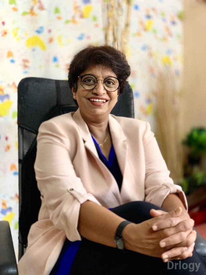 Dr. Manik Kale in Thane