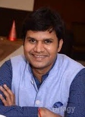 Dr. Manish Saxena in Kanpur