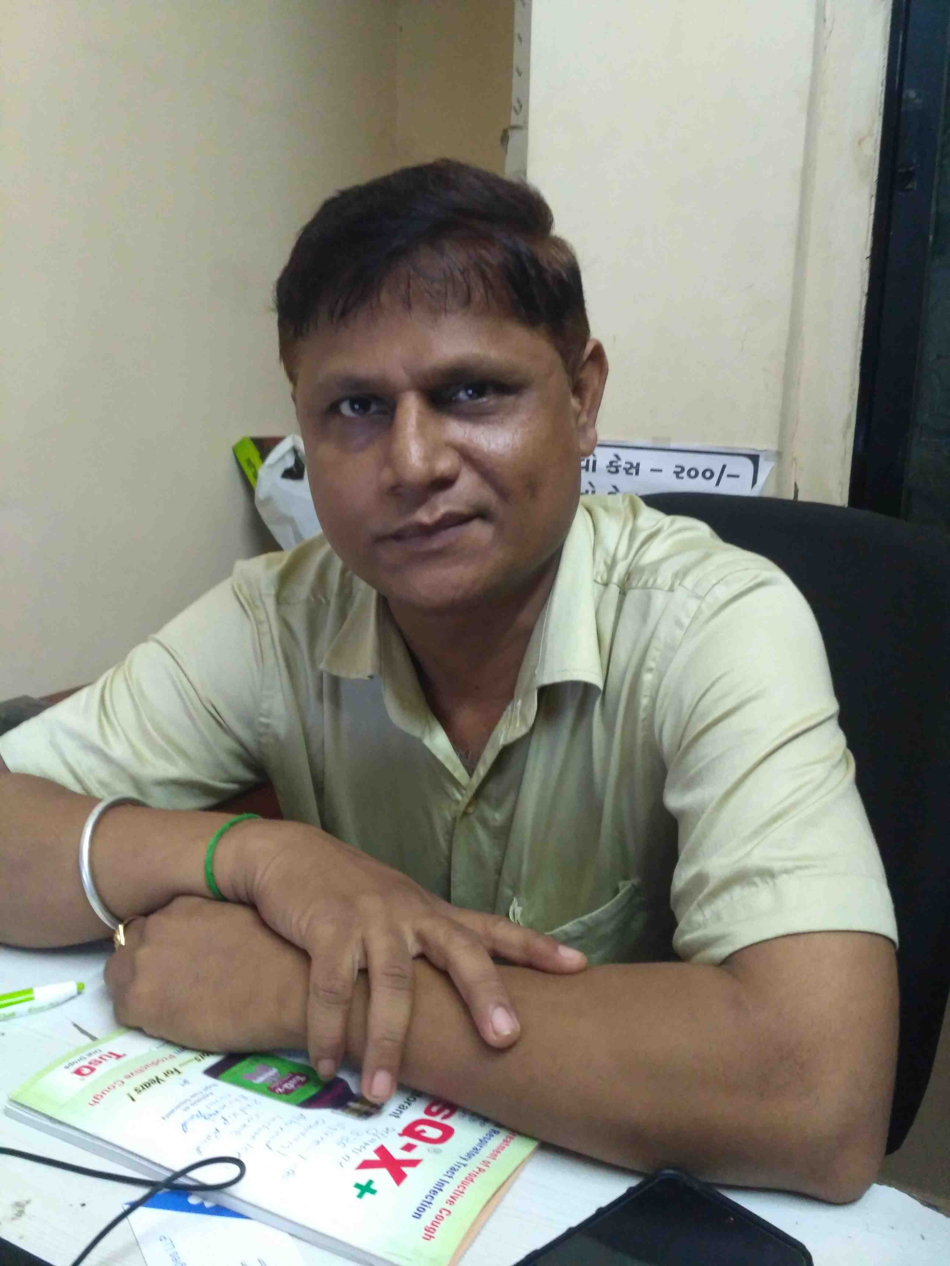 Dr. Manoj tarsariya in Surat
