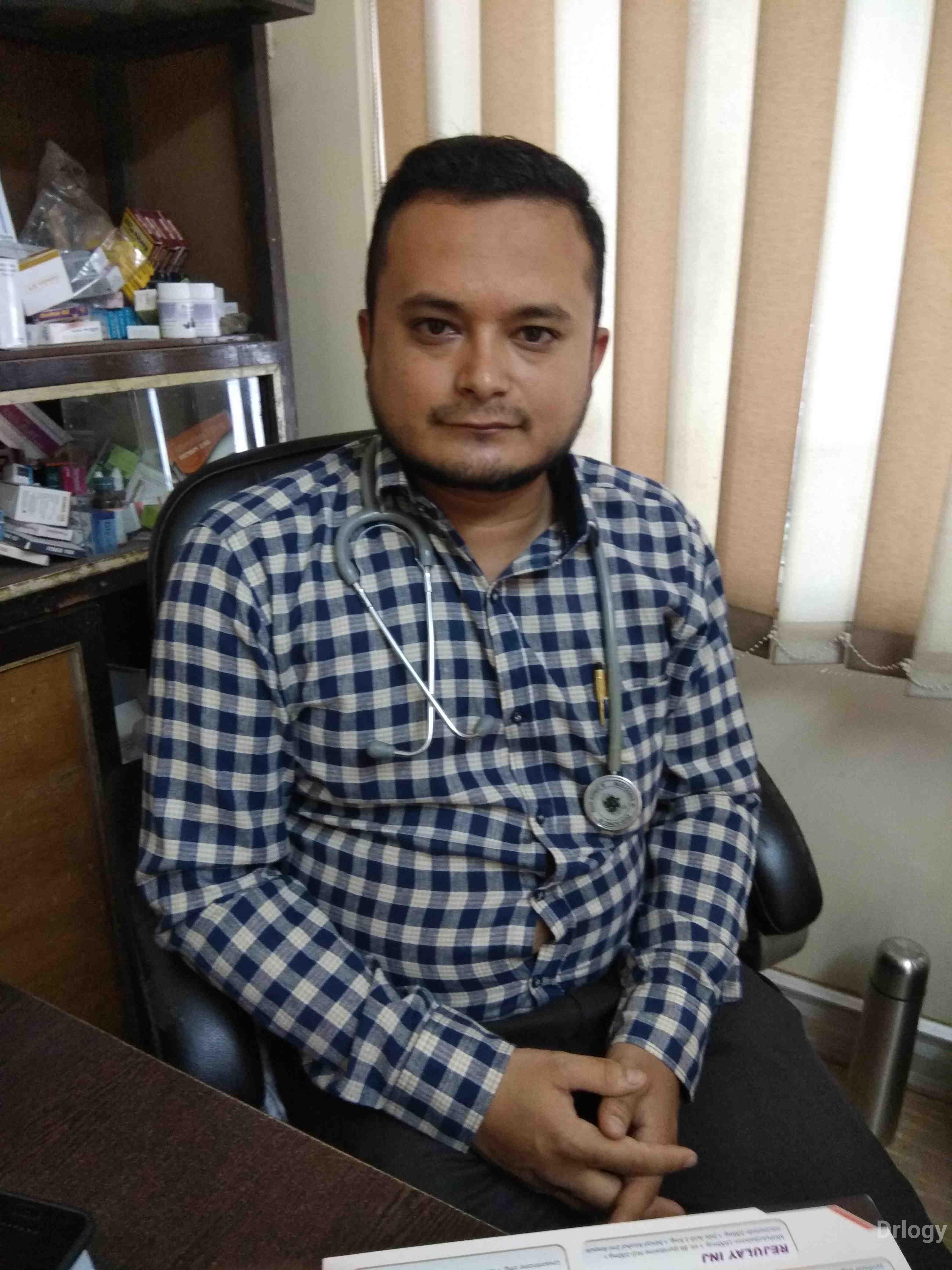 Dr. Mateen Dhada in Rajkot