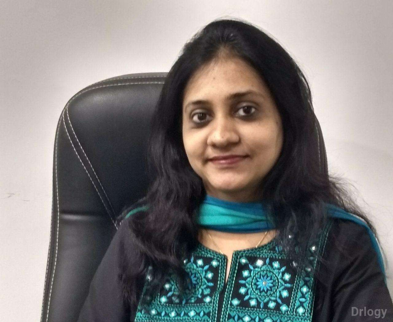 Dr. Mauli Potdar in Mumbai