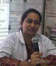 Dr. Megha Singhania in Mumbai Dr. Megha Singhania in Mumbai