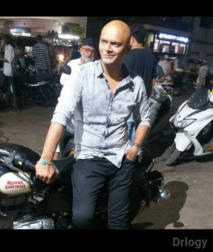 Dr. Mohsin shaikh in Surat