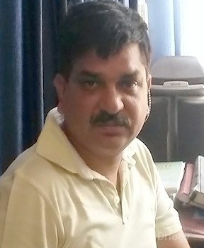 Dr. Narinder Thakur in Chandigarh