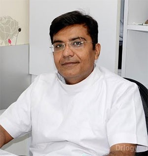 Dr. Navin Futela