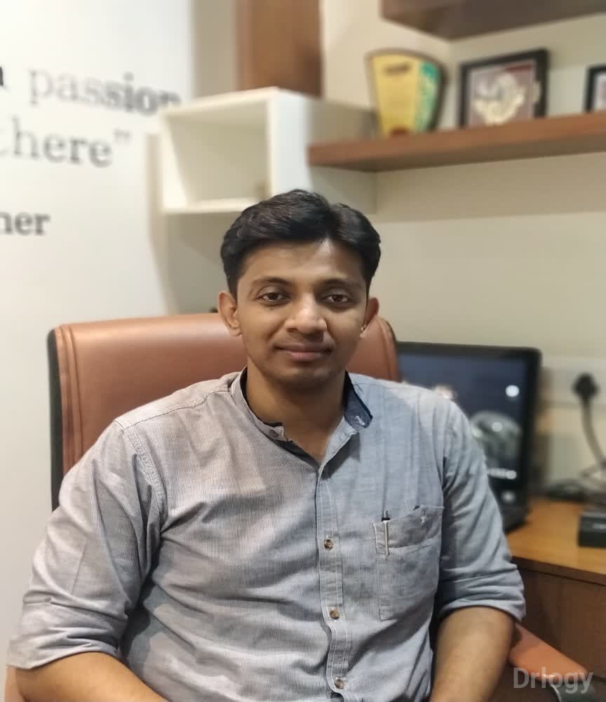 Dr. Navin Kumar M