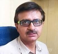 Dr. Navjeet Narang