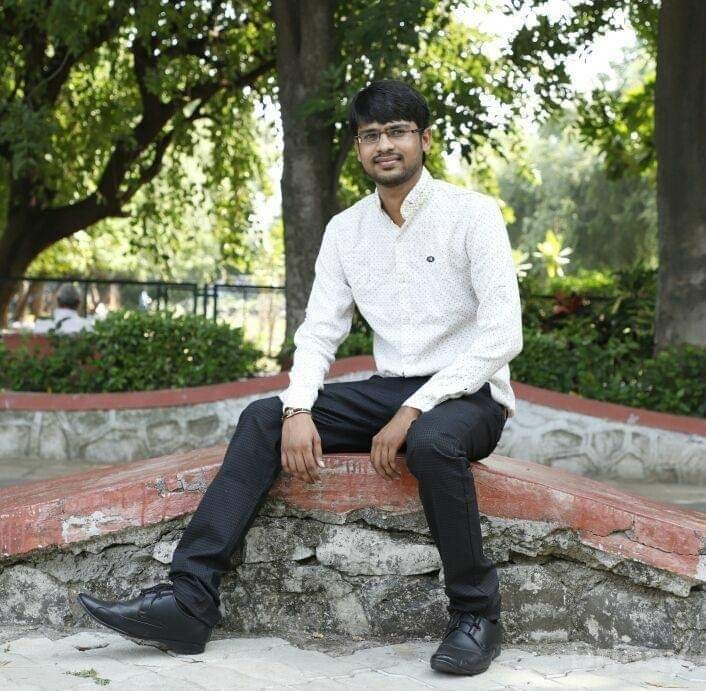 Dr. Navnit Thummar