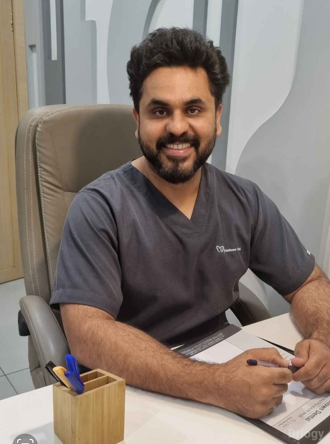 Dr. Nikhil Dawar in New Delhi