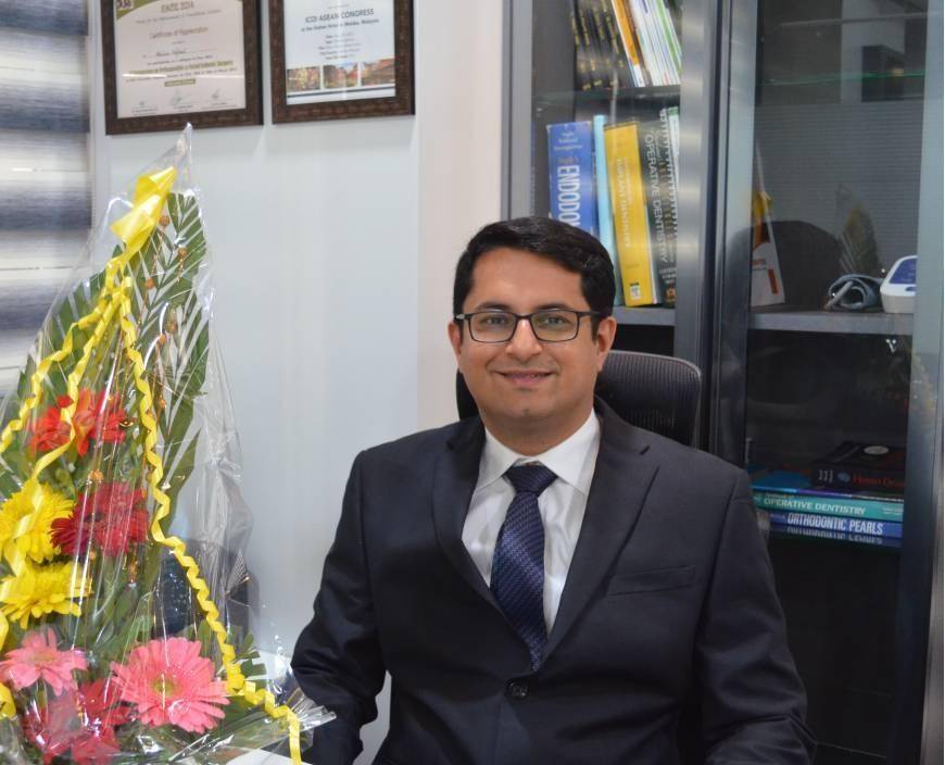 Dr. Nikhil Relhan