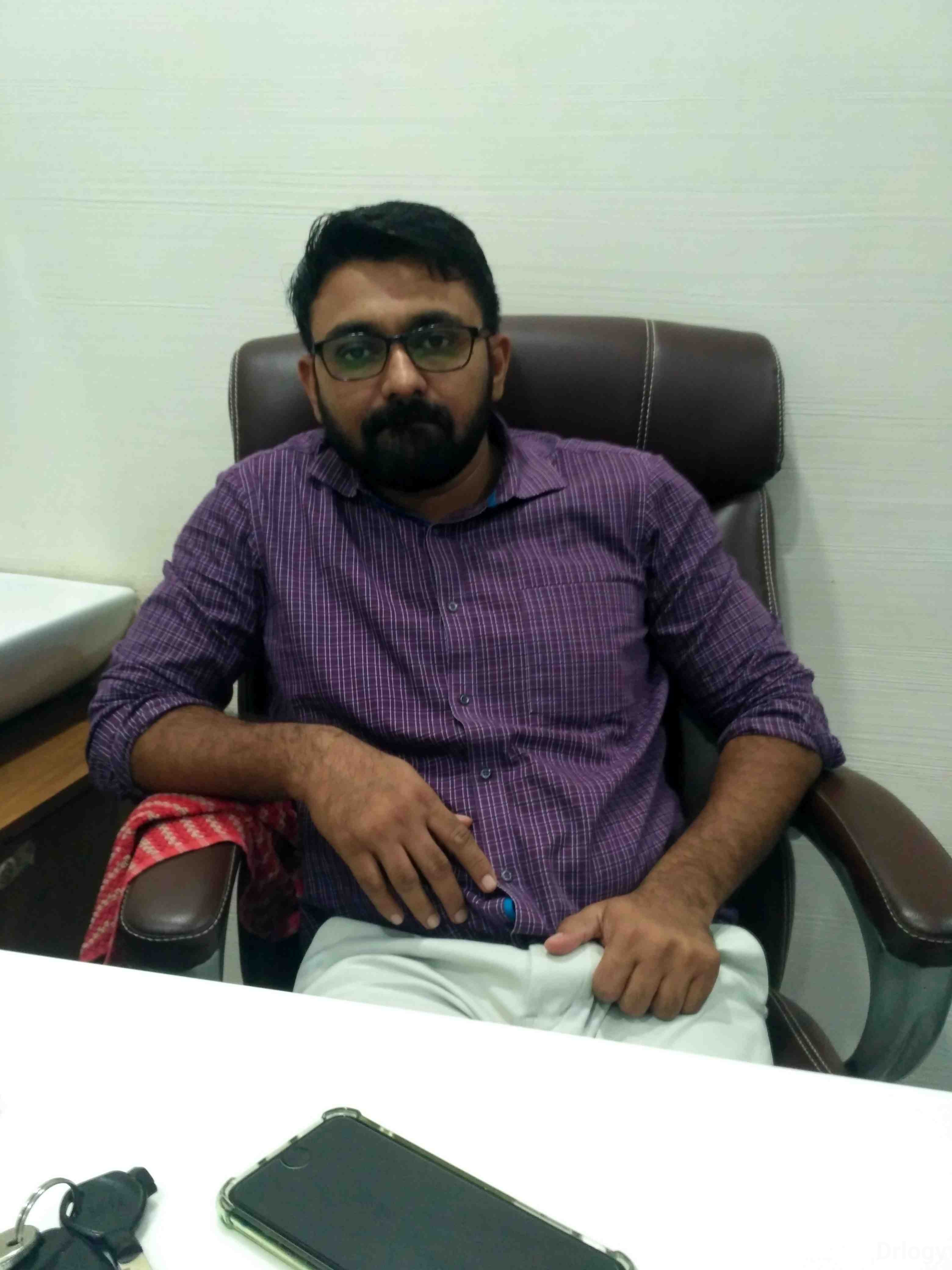 Dr. Nikunj padshala in Surat