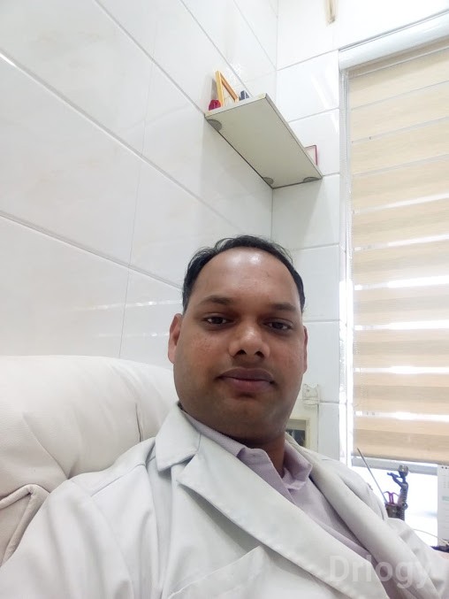 Dr. Niraj V. Shetty in Mumbai Dr. Niraj V. Shetty in Mumbai
