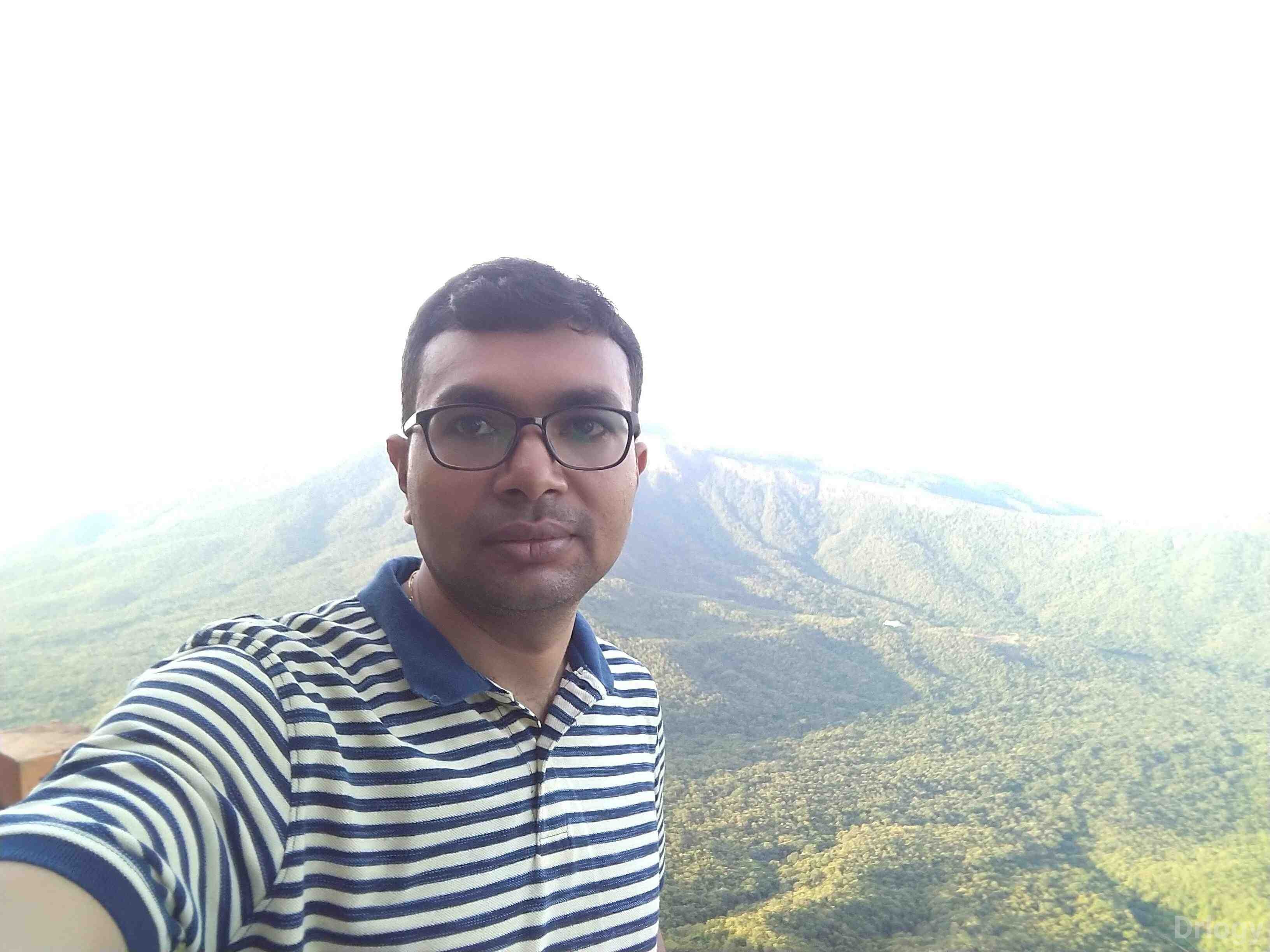 Dr. Nishidh kansagara in Rajkot