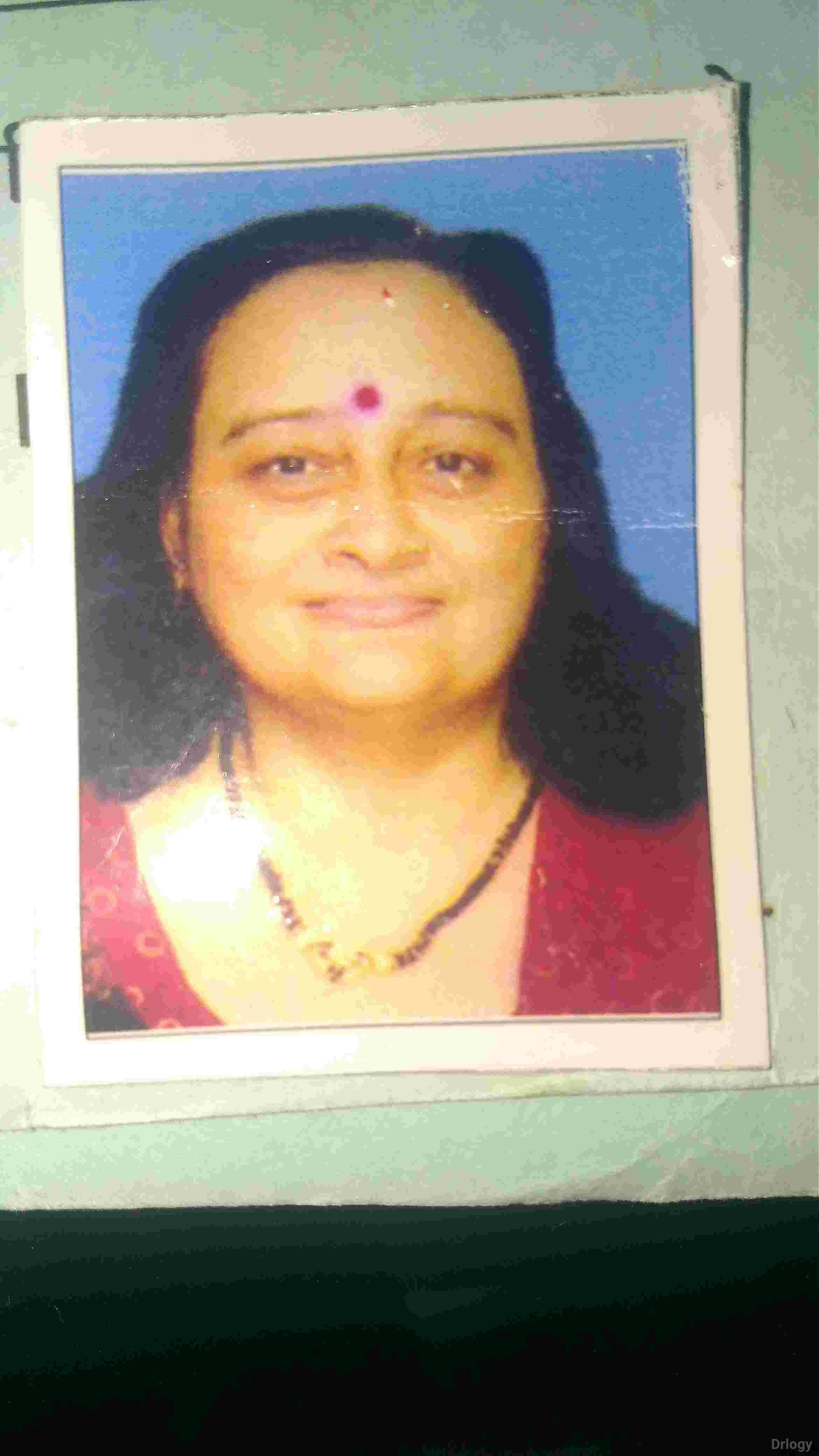 Dr. Parul bhatt in Surat