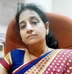 Dr. Poonam Newalkar in Indore
