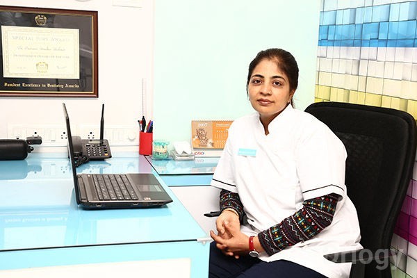 Dr. Prerana Mahnot in Mumbai