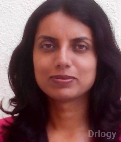 Dr. Priya Rajhans in Nashik