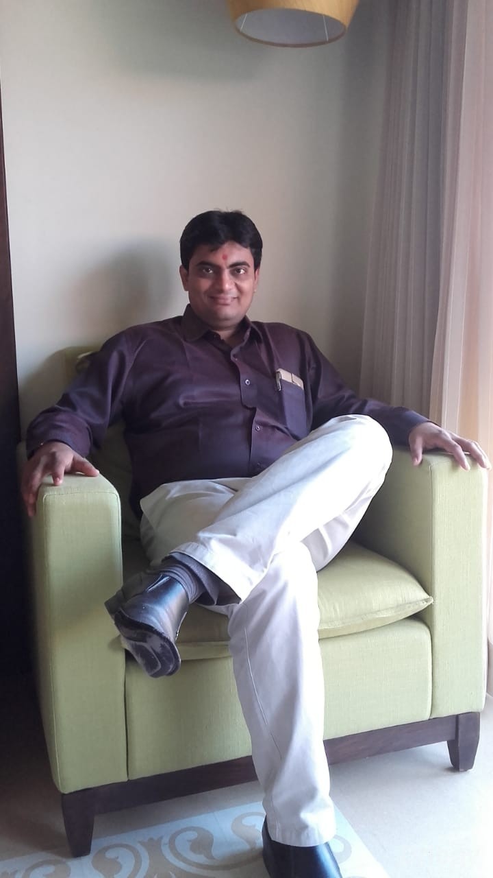 Dr. Rajesh Vandara